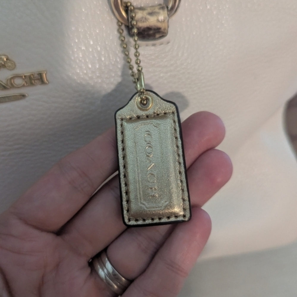 Coach Mia Pebbled Leather Satchel Handbag With Brass Feet And Hangtag - Picture 5 of 16
